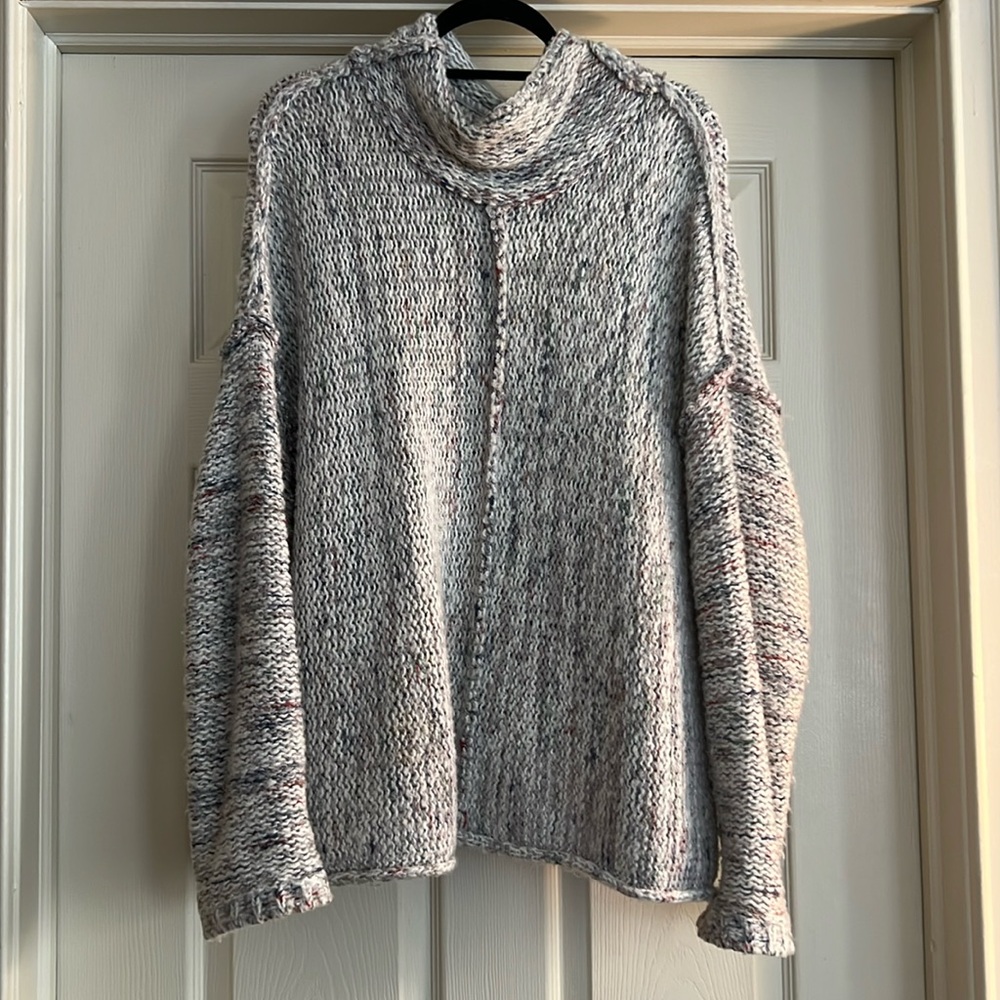 Anthropologie oversized mock neck gray sweater size XL - good condition